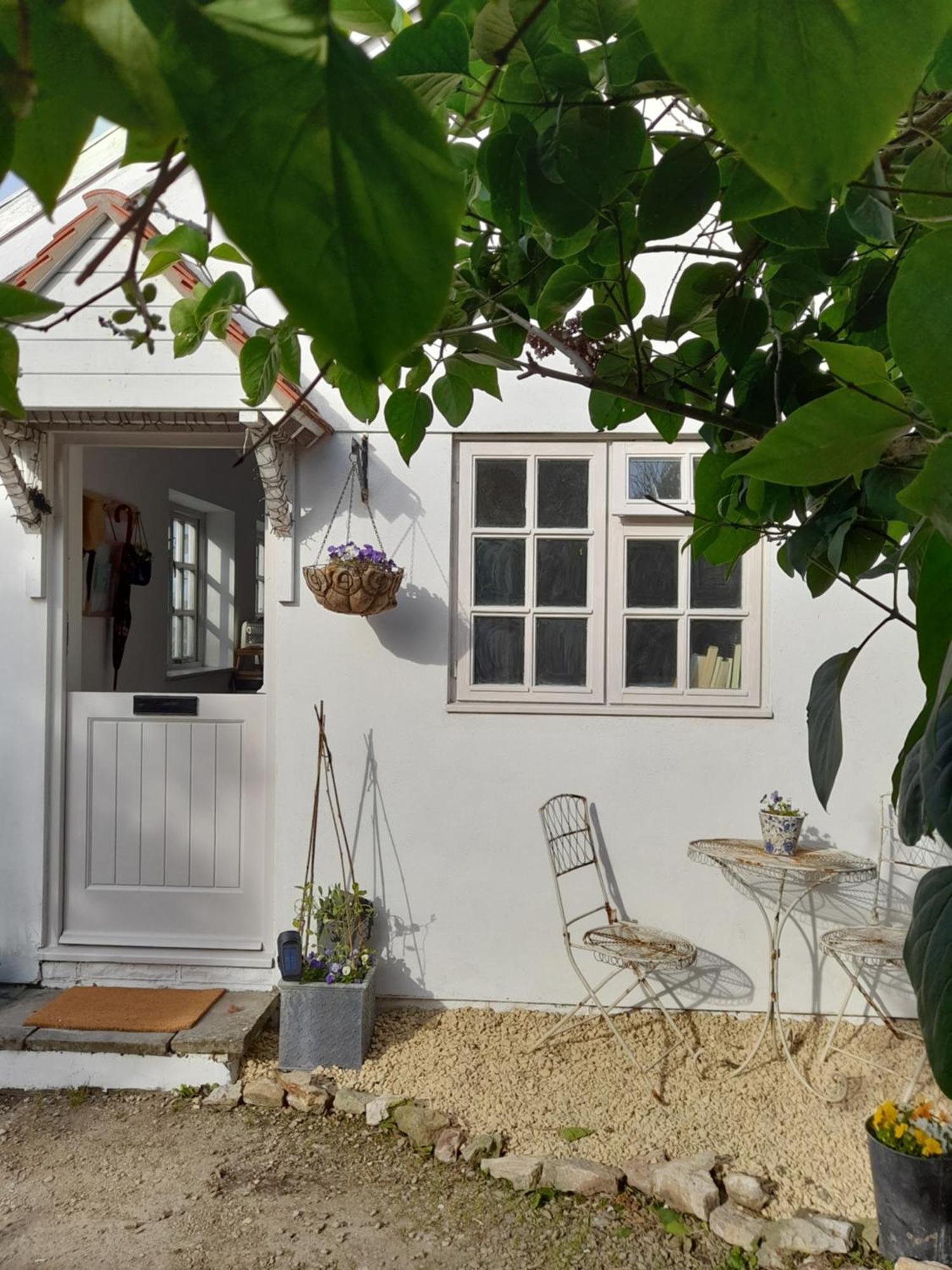 My Little Studio Farmborough Exterior photo