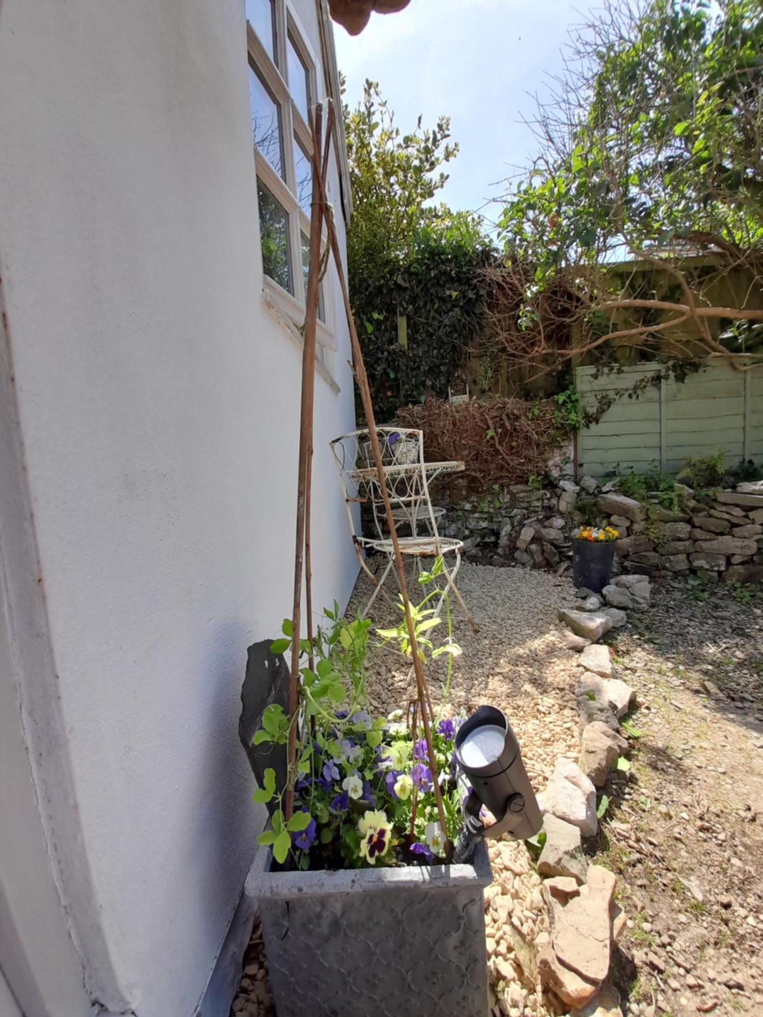 My Little Studio Farmborough Exterior photo